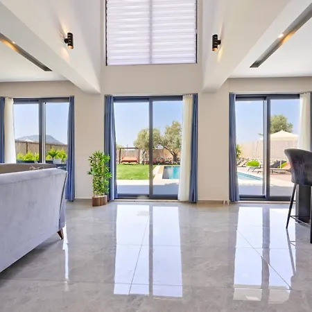 Aura Luxury-modern Stylish For 6 Peeople וילה