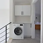 Aura Luxury-modern Stylish For 6 Peeople