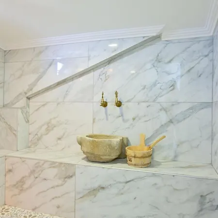 Aura Luxury-modern Stylish For 6 Peeople Villa