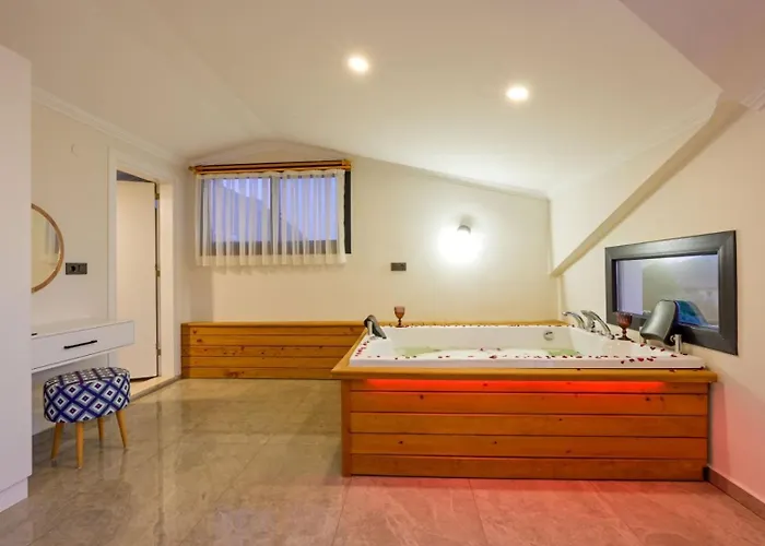 Aura Luxury-modern Stylish For 6 Peeople *