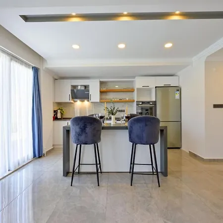 Aura Luxury-modern Stylish For 6 Peeople Vilă