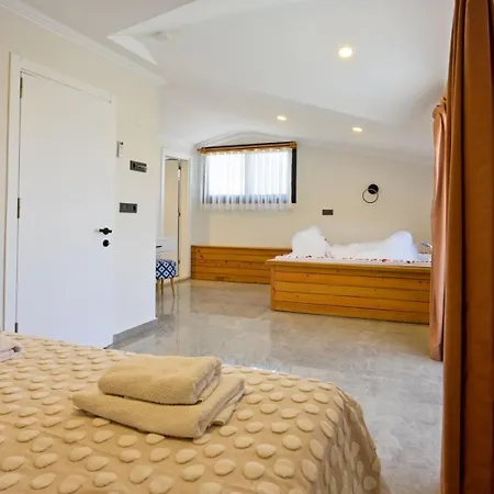 Aura Luxury-modern Stylish For 6 Peeople Vilă Fethiye