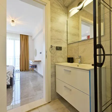 Aura Luxury-modern Stylish For 6 Peeople Vilă *