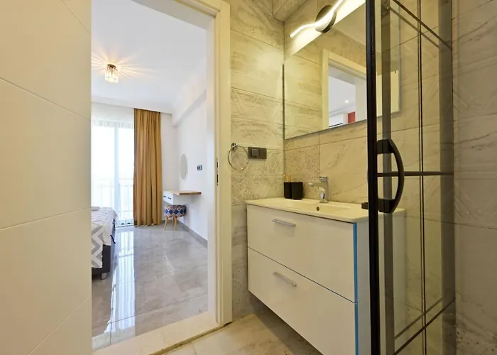 Aura Luxury-modern Stylish For 6 Peeople Villa *